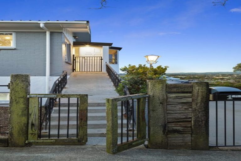 Photo of property in 2/1 Routly Avenue, Pukekohe, 2120