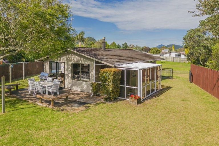 Photo of property in 13 Coronation Row, Pauanui, Hikuai, 3579