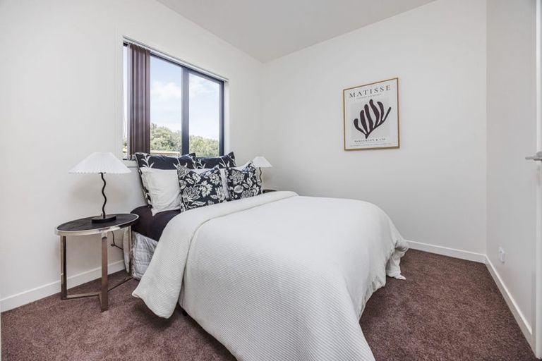 Photo of property in 16 Salvia Lane, Totara Park, Auckland, 2019