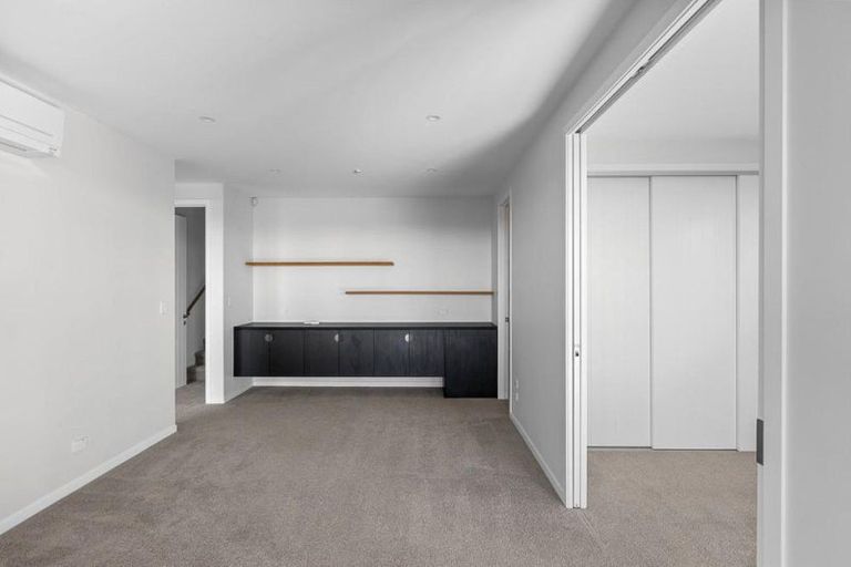 Photo of property in 102 Vipond Road, Stanmore Bay, Whangaparaoa, 0932