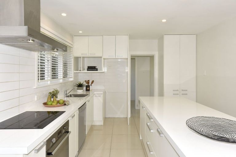 Photo of property in 11 Chislehurst Place, Bryndwr, Christchurch, 8052