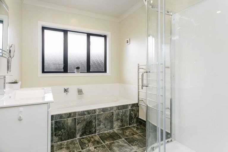 Photo of property in 13 Maison Way, Rangatira Park, Taupo, 3330