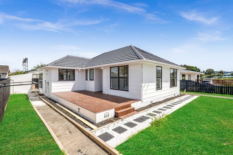 Photo of property in 80 Cambridge Terrace, Papatoetoe, Auckland, 2025