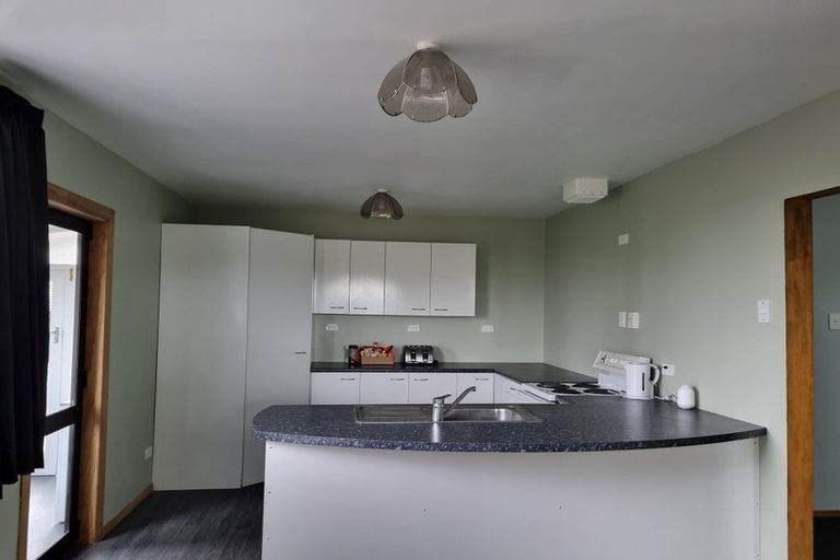 Photo of property in 23 Cambridge Street, Kensington, Timaru, 7910