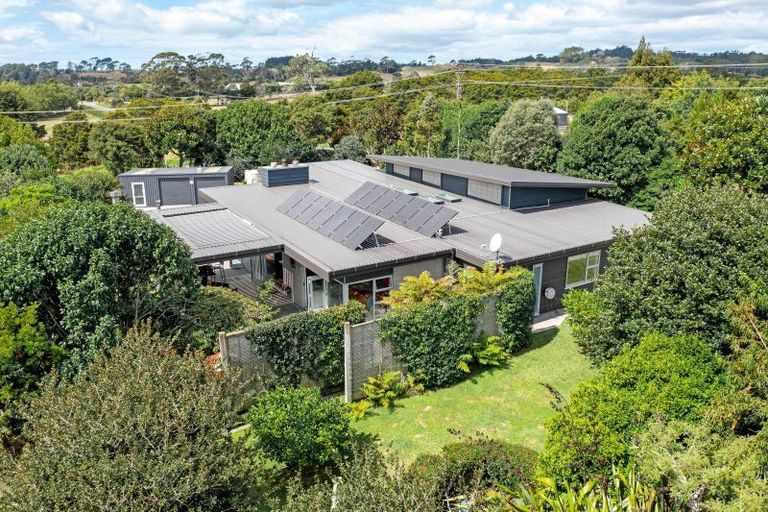 Photo of property in 5 Pebble Brook Road, Waitoki, Silverdale, 0994