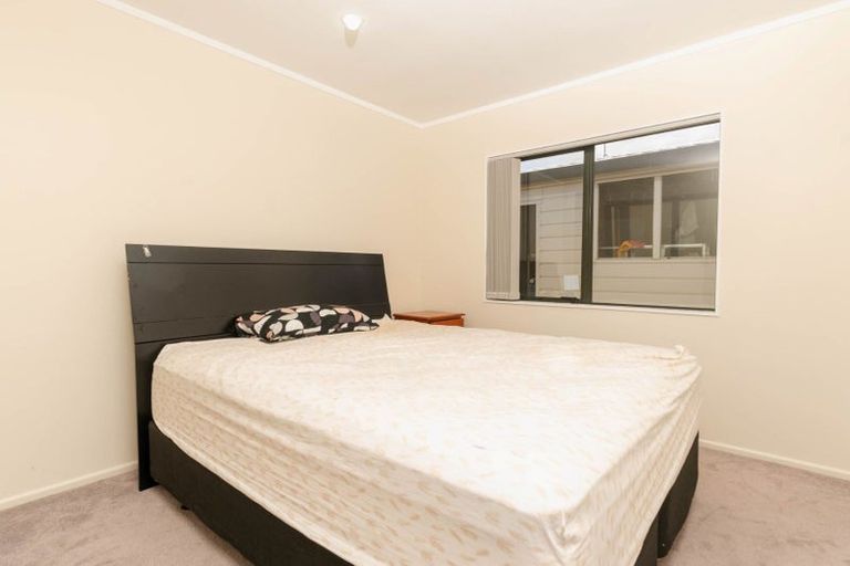 Photo of property in 2/20 Huia Road, Papatoetoe, Auckland, 2025