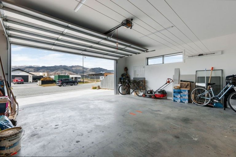 Photo of property in 28 Hosking Drive, Cromwell, 9310