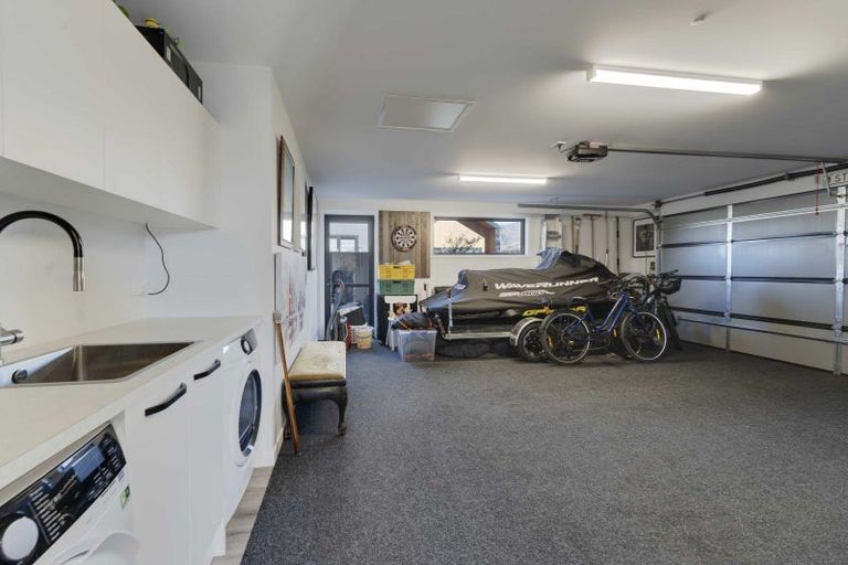 Photo of property in 1 Fraer Street, Cromwell, 9310