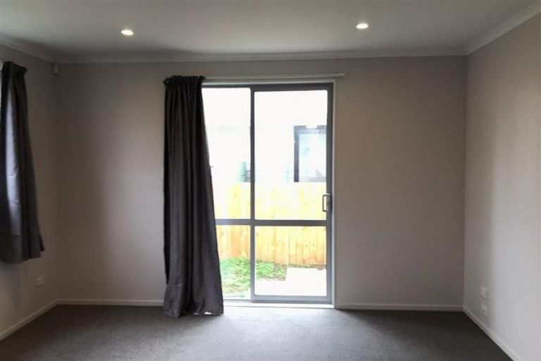 Photo of property in 9 Forbury Place, Mangere, Auckland, 2022