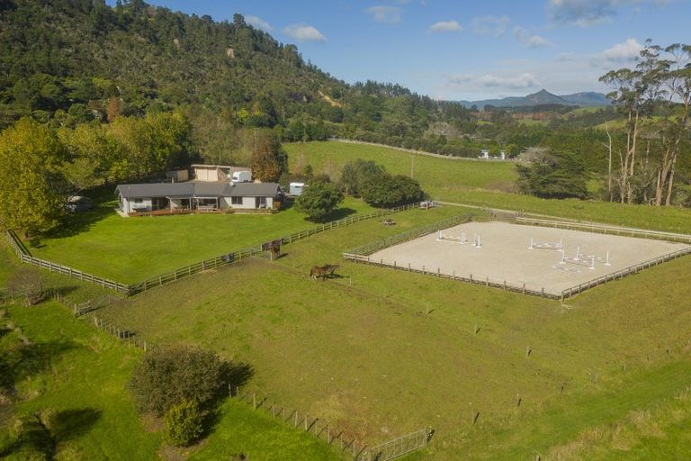 Photo of property in 77 Hodge Road, Coroglen, Whitianga, 3591