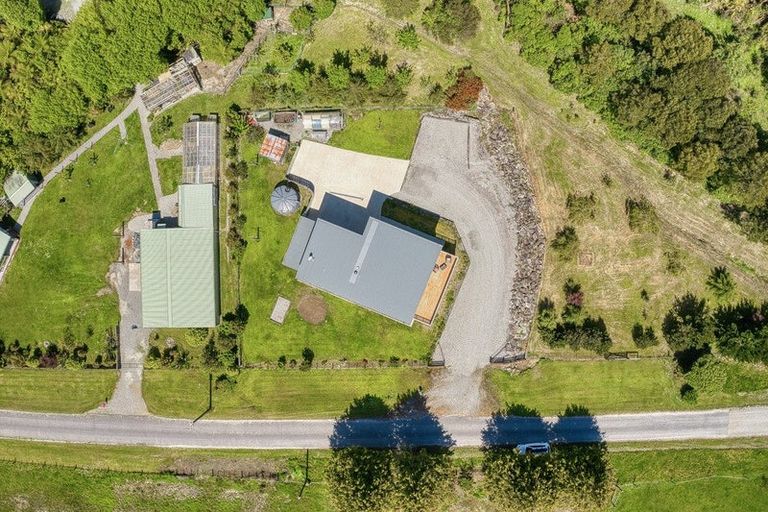 Photo of property in 91 Beach Road, Kakapotahi, Ross, 7885