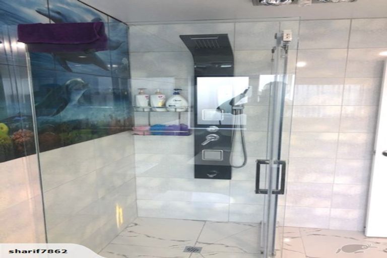 Photo of property in 14 San Casello Rise, Henderson, Auckland, 0612