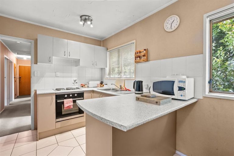 Photo of property in 2/15 Hayward Road, Papatoetoe, Auckland, 2025