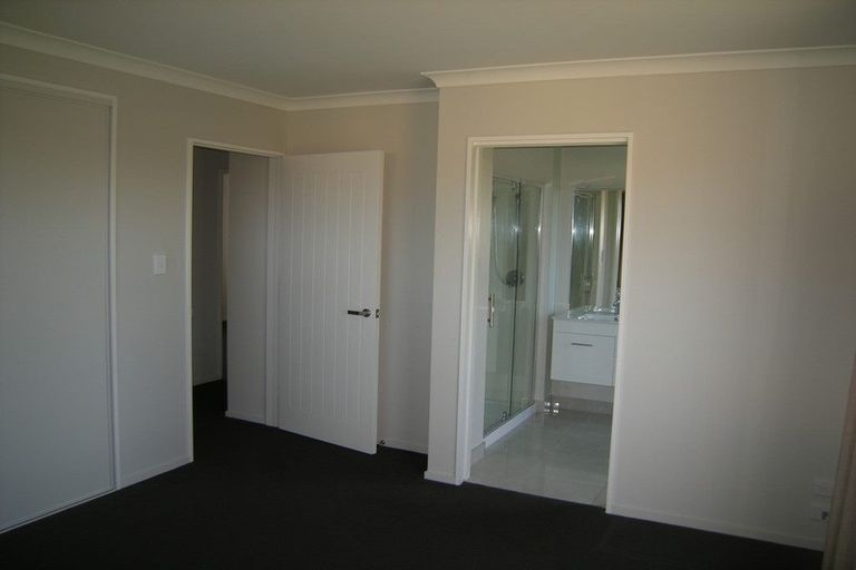 Photo of property in 15h Marlowe Place, Rolleston, 7614