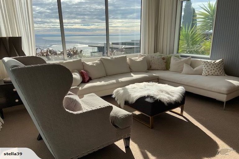 Photo of property in 6 Stoneyridge Close, Mount Pleasant, Christchurch, 8081