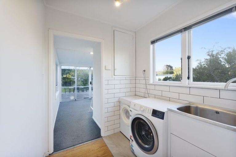 Photo of property in 60 Hilling Street, Titirangi, Auckland, 0604