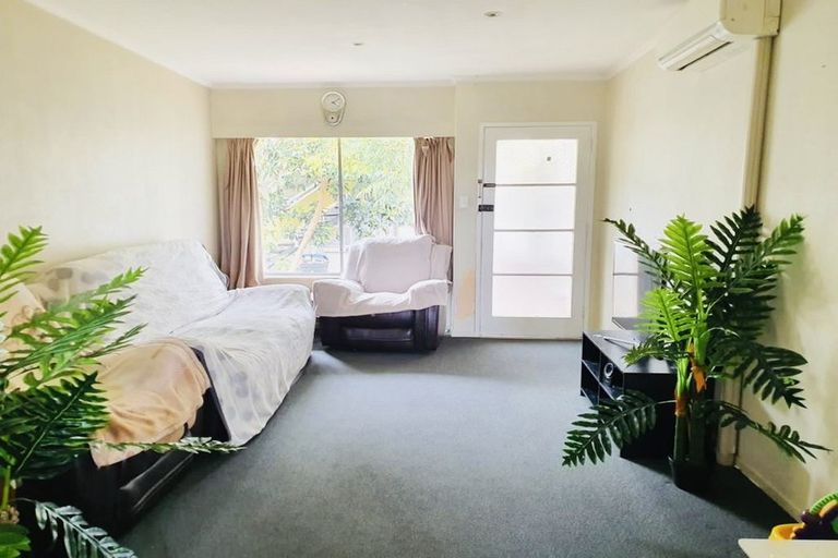 Photo of property in 2/3 Kingsway Avenue, Sandringham, Auckland, 1025