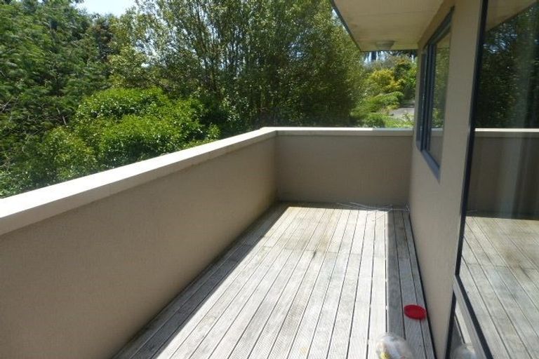 Photo of property in 50a Edmonton Road, Henderson, Auckland, 0612