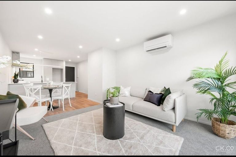 Photo of property in 22c Palmer Crescent, Silverstream, Upper Hutt, 5019