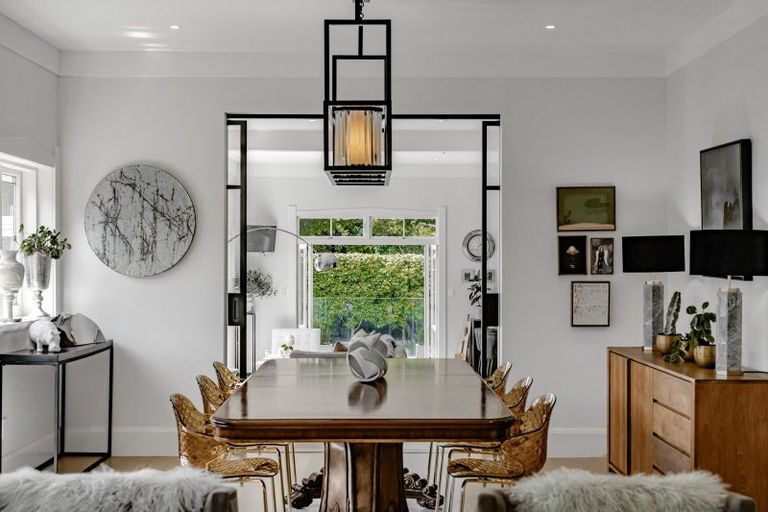 Photo of property in 60 Maungakiekie Avenue, Greenlane, Auckland, 1051