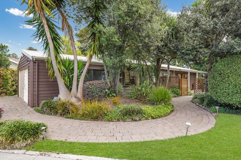 Photo of property in 12 Ensign Place, Flagstaff, Hamilton, 3210