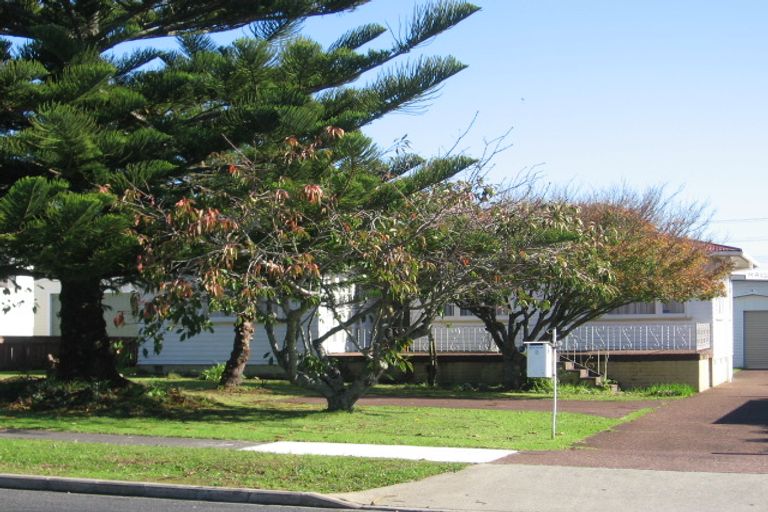 Photo of property in 5 Wiseley Road, Hobsonville, Auckland, 0618