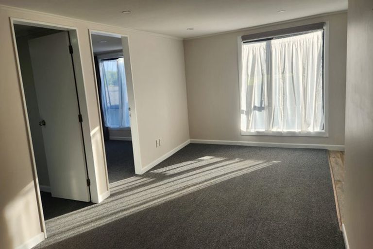 Photo of property in 323 Mazengarb Road, Paraparaumu, 5032