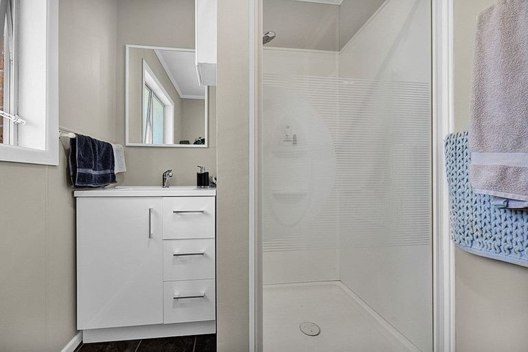 Photo of property in 2/39 Awanui Street, Merrilands, New Plymouth, 4312