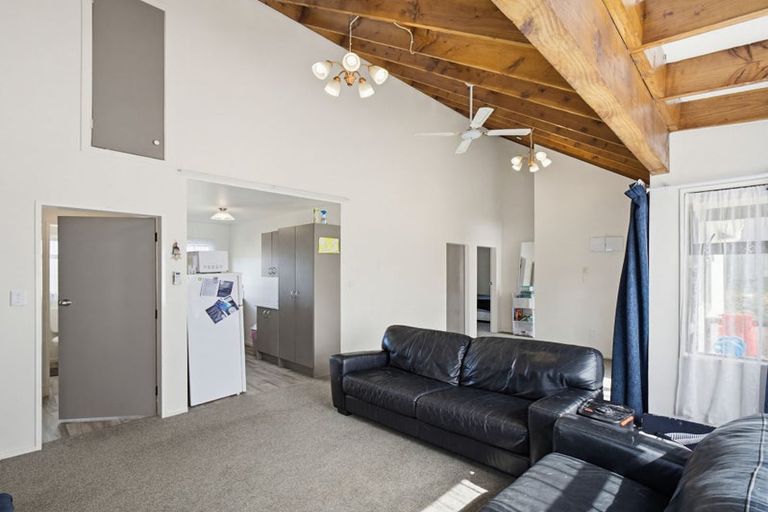 Photo of property in 214 Puriri Street, Castlecliff, Whanganui, 4501