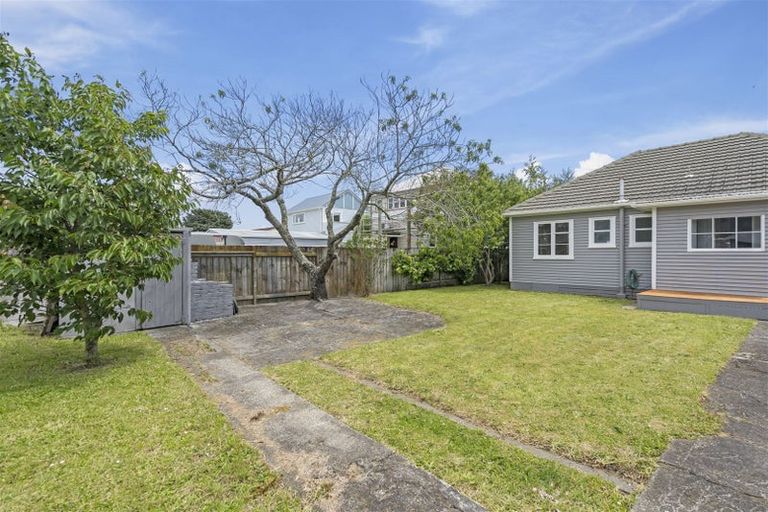 Photo of property in 34 Milne Crescent, Taita, Lower Hutt, 5011