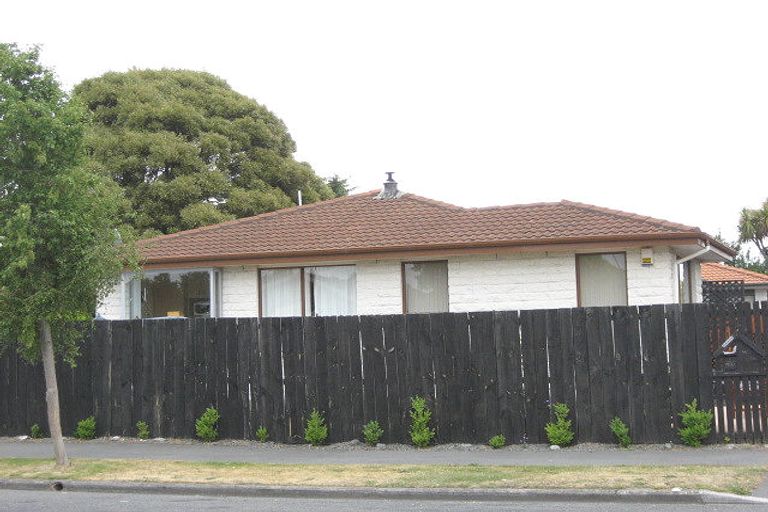 Photo of property in 1/59 Ashwood Street, Parklands, Christchurch, 8083