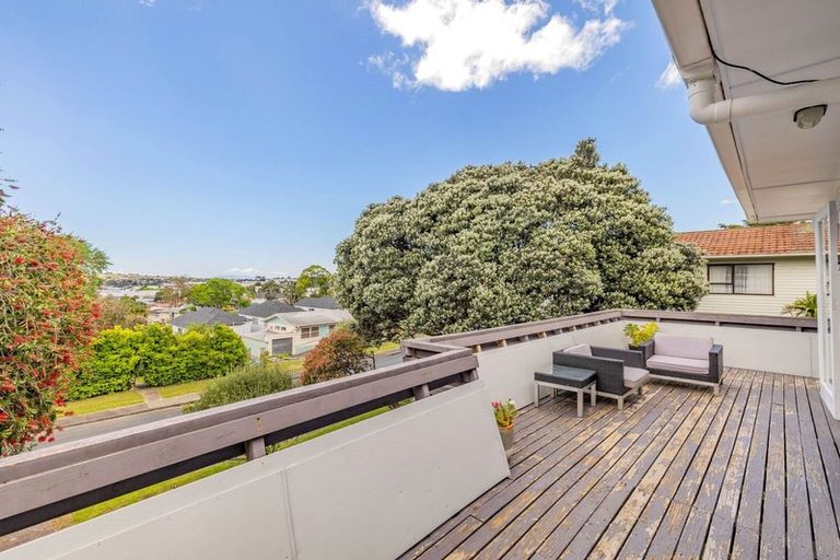 Photo of property in 37 Rosalind Road, Glenfield, Auckland, 0629
