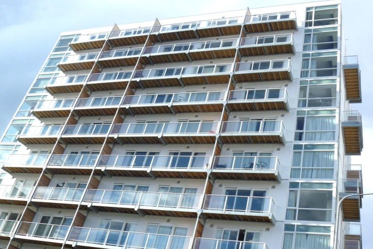 Photo of property in The Peak Apartments, 401/170 Taranaki Street, Te Aro, Wellington, 6011