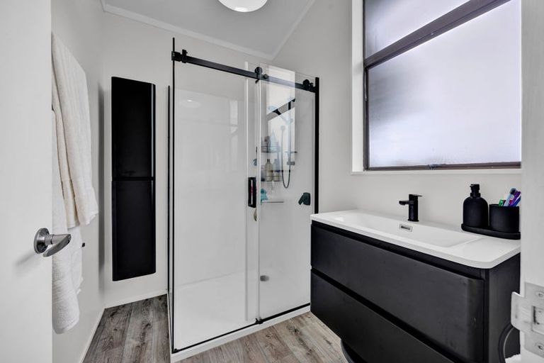 Photo of property in 29 Gibson Place, Patea, 4520