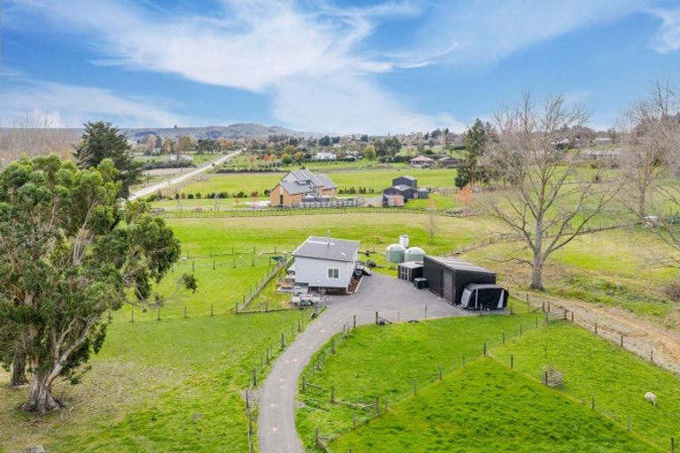 Photo of property in 417 Racecourse Road, Waipukurau, 4282