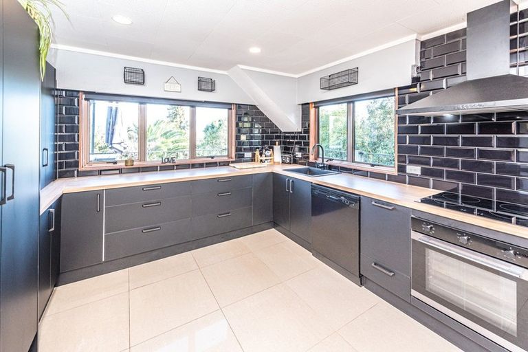 Photo of property in 1a East Way, Durie Hill, Whanganui, 4500