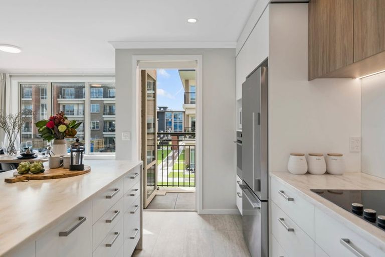Photo of property in 1 Ngataringa Road, Devonport, Auckland, 0624