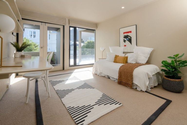 Photo of property in Highwic, 3/32 Hobson Street, Thorndon, Wellington, 6011