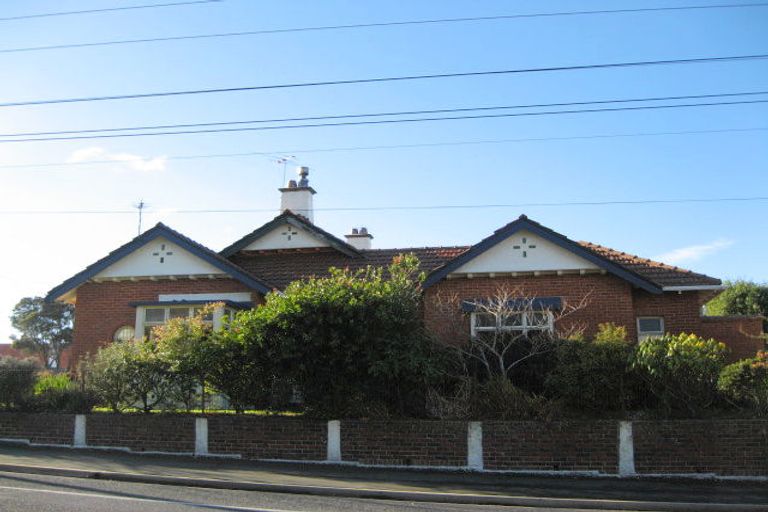 Photo of property in 2 Ings Avenue, Saint Clair, Dunedin, 9012