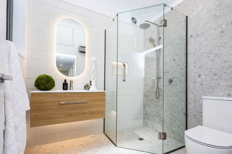 Photo of property in 17 Helmores Lane, Merivale, Christchurch, 8014