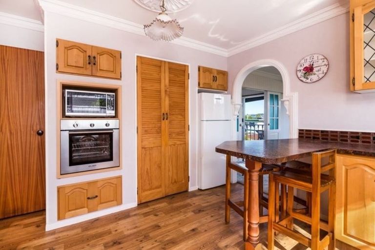 Photo of property in 6 Golders Place, Richmond Heights, Taupo, 3330