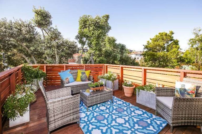 Photo of property in 38 Wyoming Avenue, Murrays Bay, Auckland, 0630