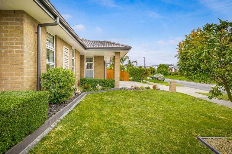 Photo of property in 39 Ridgedale Road, Silverdale, 0932