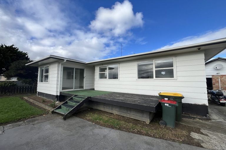 Photo of property in 11 Tiari Place, Mangere East, Auckland, 2024