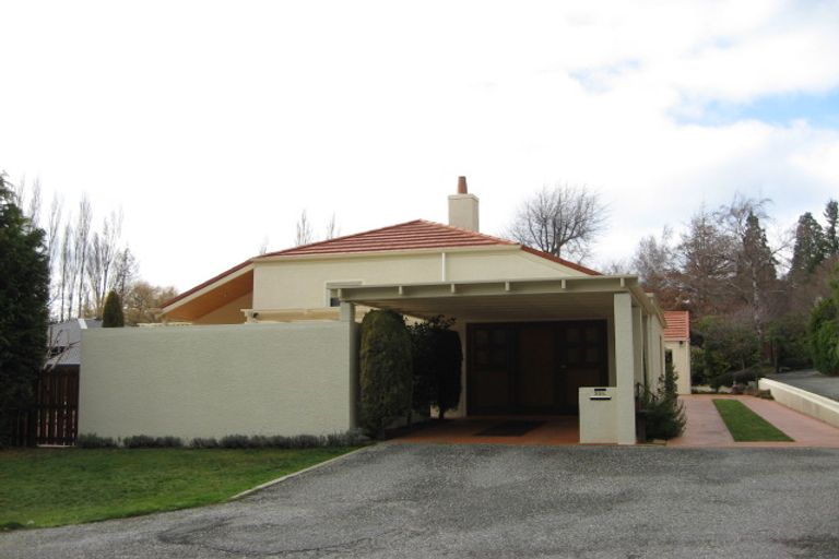 Photo of property in 305a Lakeside Road, Wanaka, 9305