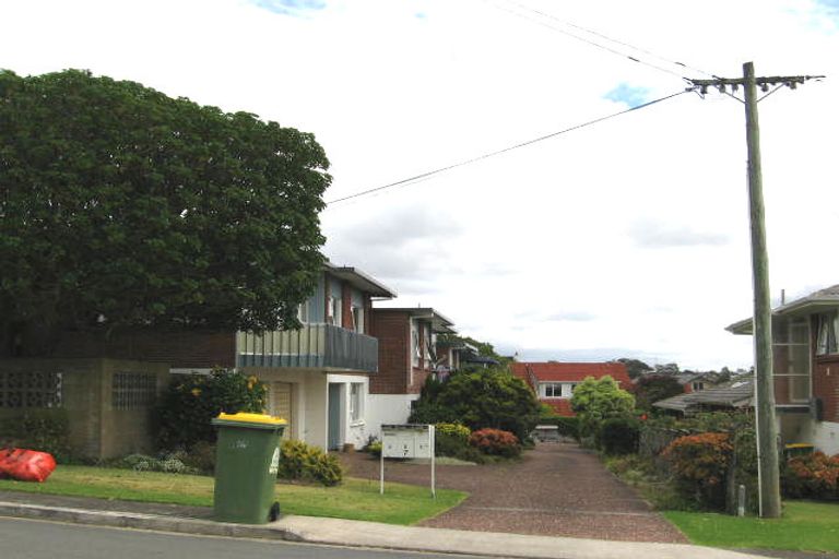 Photo of property in 1/7 Dodson Avenue, Milford, Auckland, 0620