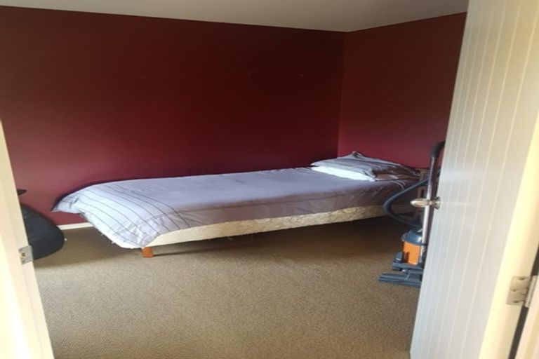 Photo of property in 33 Waterbridge Way, Rolleston, 7614