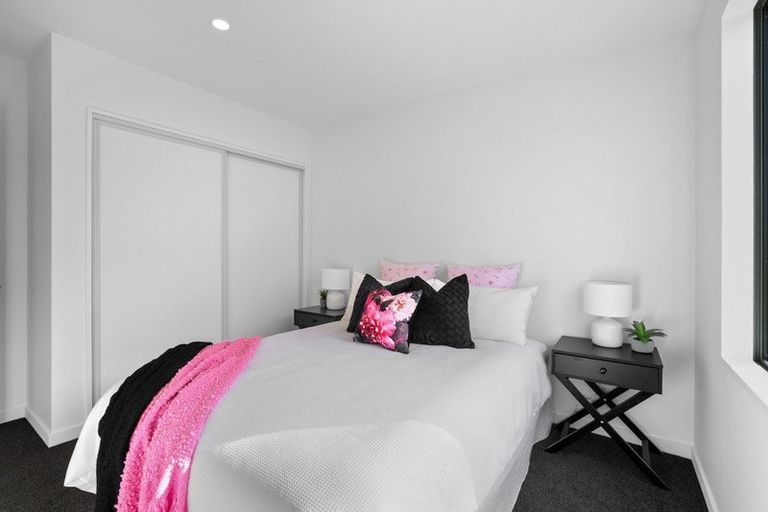 Photo of property in 2 Tarata Way, Lower Shotover, 9304