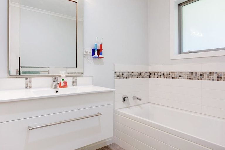 Photo of property in 871 Krippner Road, Puhoi, Silverdale, 0994