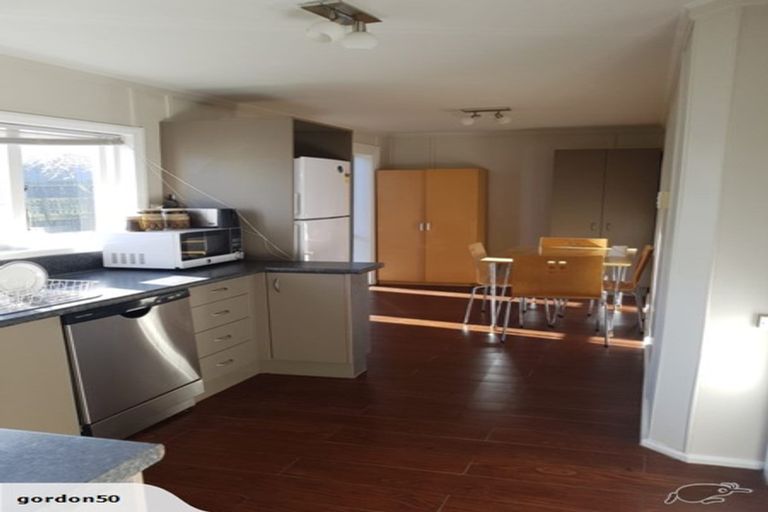 Photo of property in 47 Gresford Street, Edgeware, Christchurch, 8013